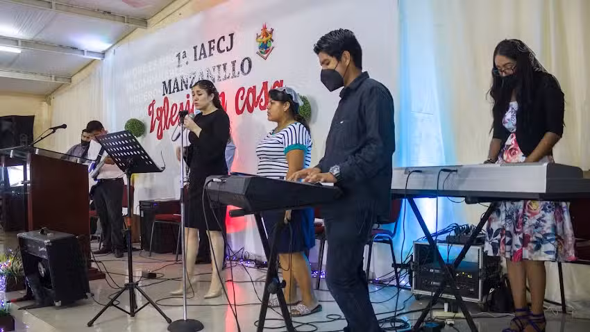 1ra Iglesia Apost&oacute;lica de la Fe en Cristo Jes&uacute;s de Manzanillo