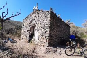 Antigua iglesia Cerro de la Cruz