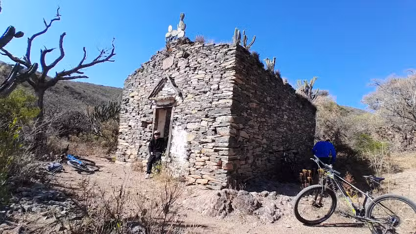 Antigua iglesia Cerro de la Cruz