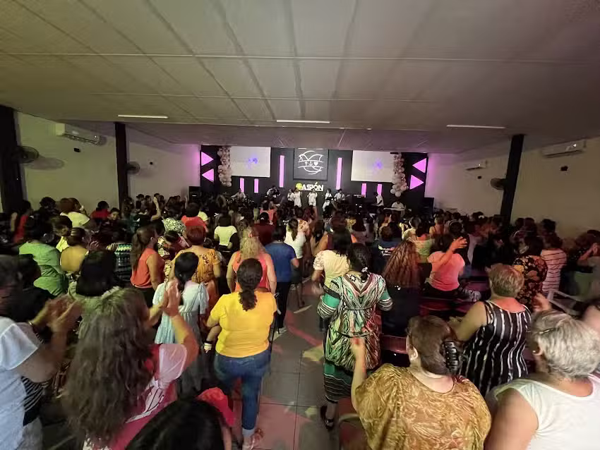 Auditorio Centro de Fe Esperanza y Amor Diamante