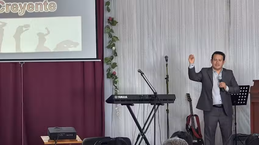 Barro de Dios Ministerios Ebenezer Emmanuel Renuevos