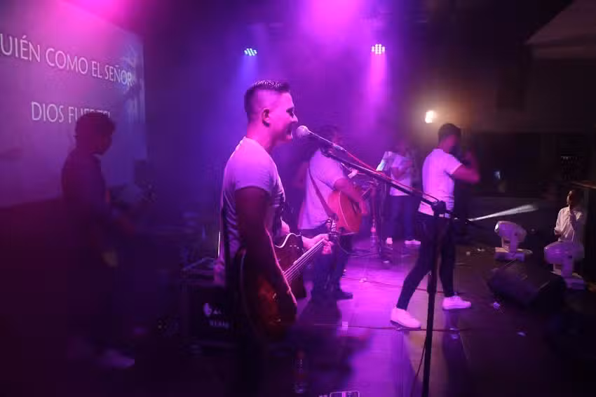 C. C. R&iacute;os de limpieza