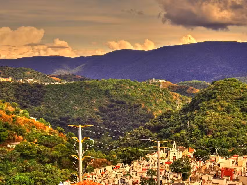 Camino hacia a la iglesia de Xochula