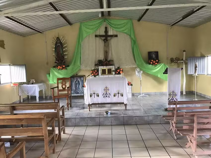 Capilla a La Santa Cruz