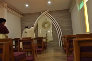 Capilla de adoraci&oacute;n perpetua