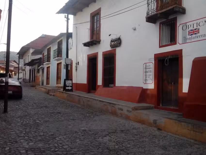 Capilla De La Santa Cruz