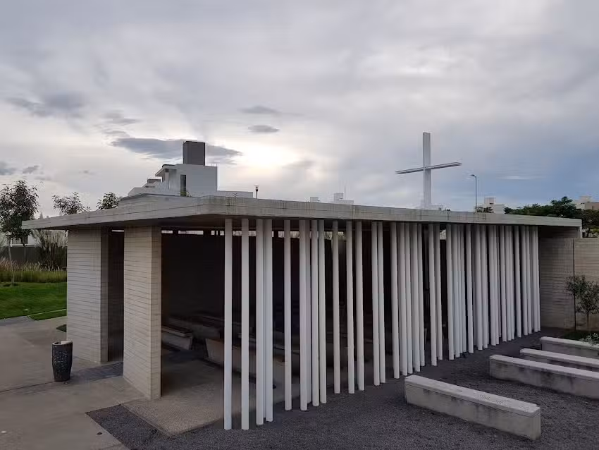 Capilla de la Santa Cruz El Filamentario