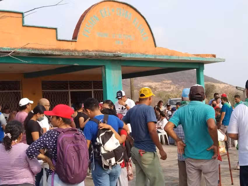 Capilla de la Santa Cruz Pasion Cerro Blanco
