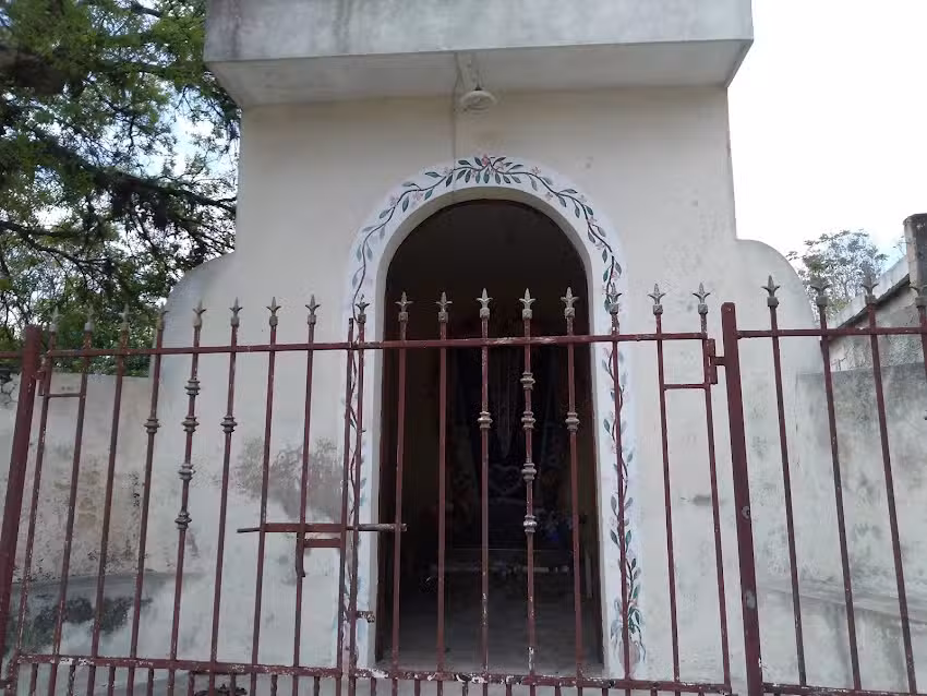 Capilla De La Santa Cruz Verde Menor