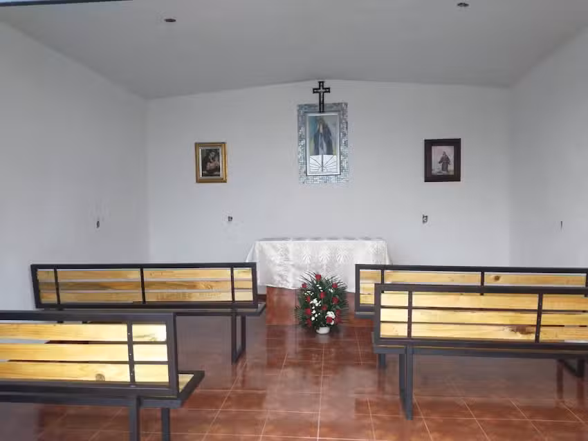 Capilla De La Virgen De La Medalla Milagrosa