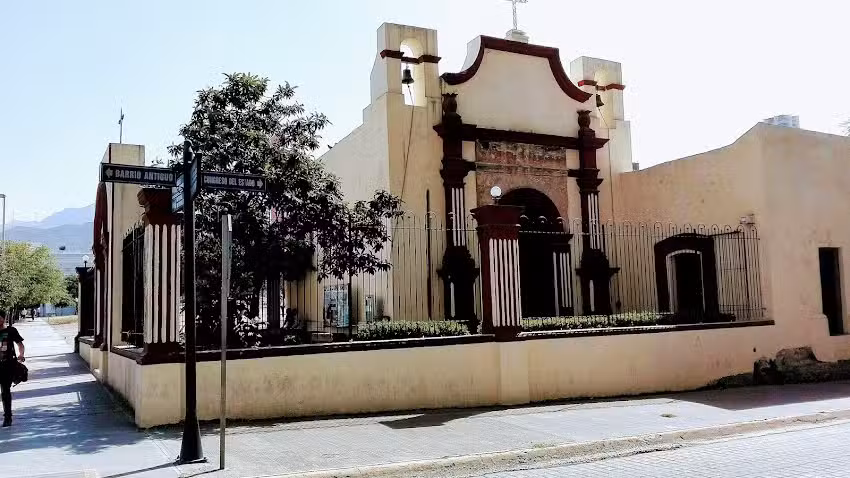 Capilla de los Dulces Nombres de Jes&uacute;s, Mar&iacute;a y Jos&eacute;