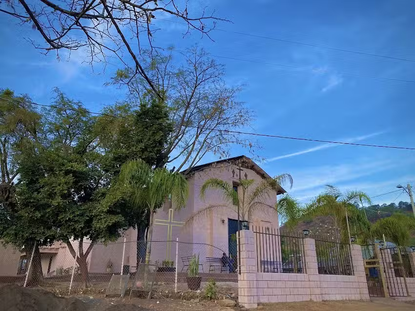 Capilla de nuestra se&ntilde;ora de Lourdes