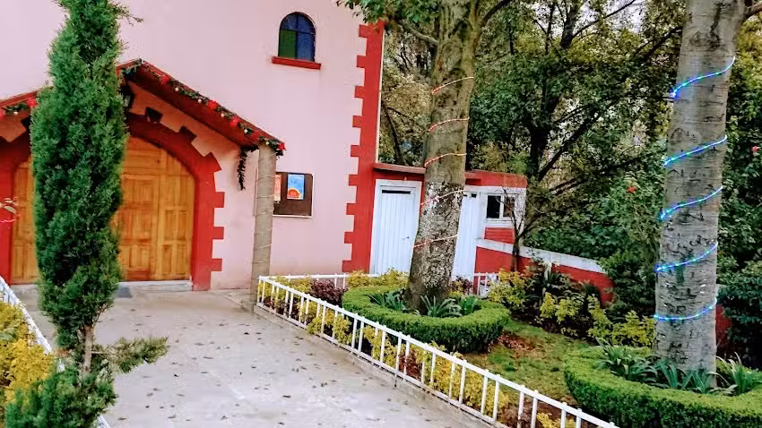 Capilla del Sagrado Coraz&oacute;n de Mar&iacute;a &ndash; Colonia Educaci&oacute;n