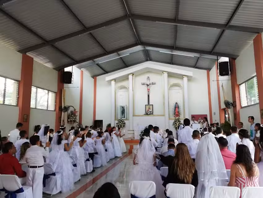 Capilla El Santo Nombre de Jesus