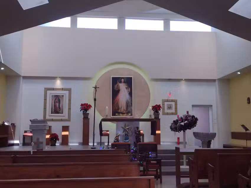 CAPILLA LA DIVINA MISERICORDIA