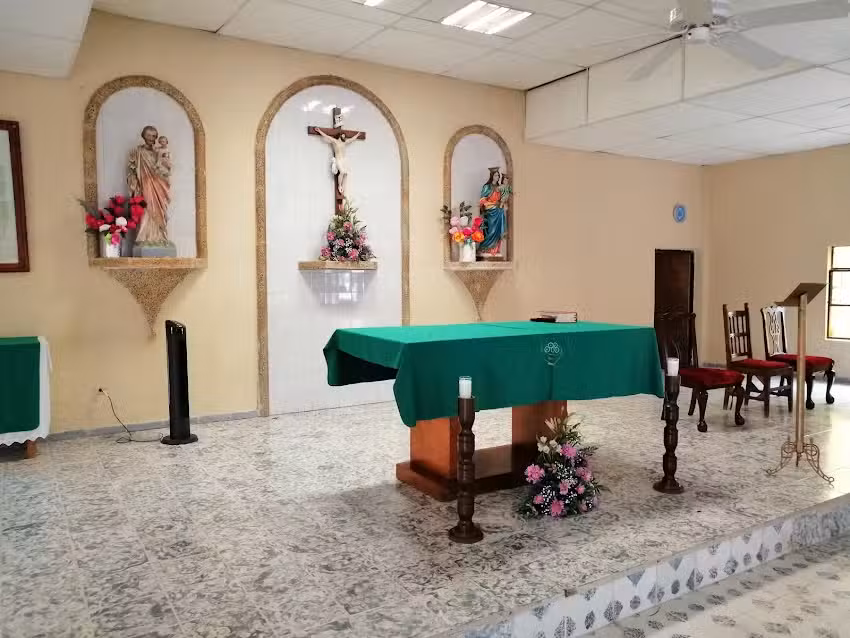 Capilla Mar&iacute;a Auxiliadora