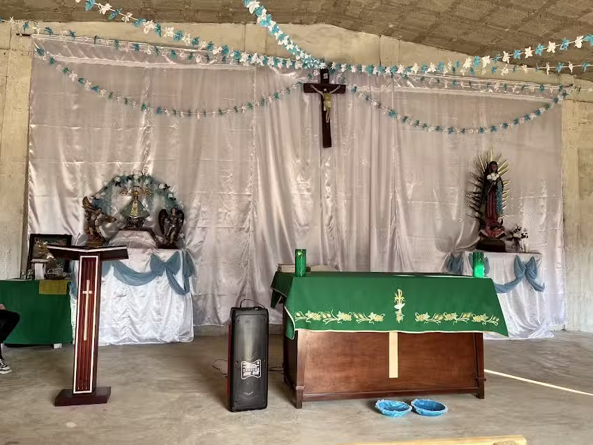 Capilla Mar&iacute;a Reyna
