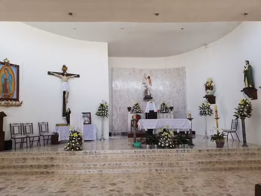 Capilla perico de Razos