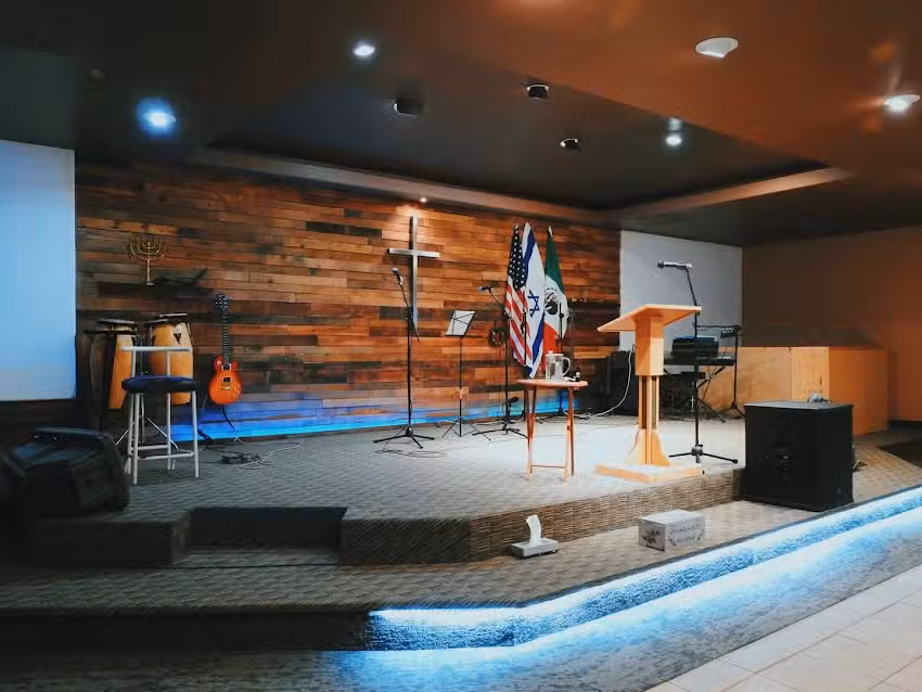 Capilla Puerta Del Manzano