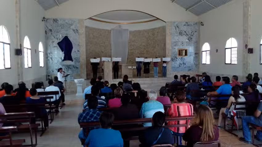 Capilla Santa Mar&iacute;a Reina de la Paz