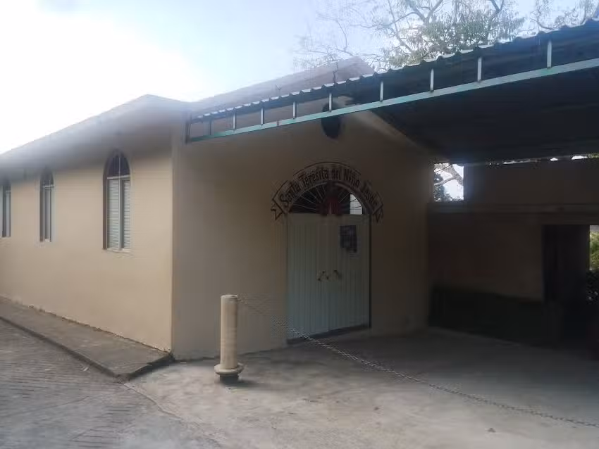 Capilla, Santa Teresita