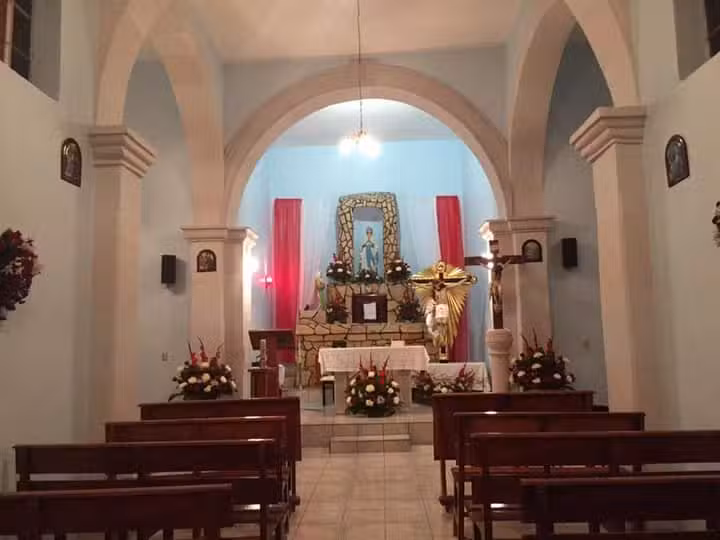 capilla virgen de lourdes