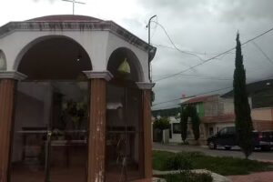 Capillita de Nuestra Se&ntilde;ora de Guadalupe y Cristo