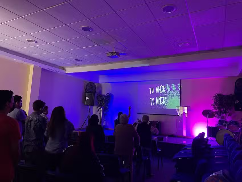 Casa de Oracion Alfa y Omega