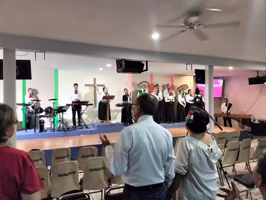 CASA DE ORACI&Oacute;N FAMILIAR