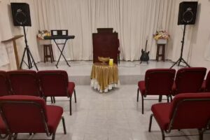 Casa de Oraci&oacute;n &ldquo;Sobre la Roca&rdquo;