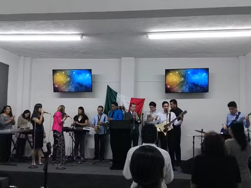 Castillo del Rey Ciudad Luz &ndash; Iglesia Cristiana