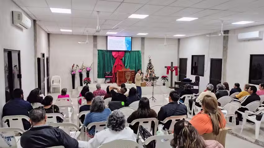 Centro Comunitario e Iglesia Adventista Santa Fe