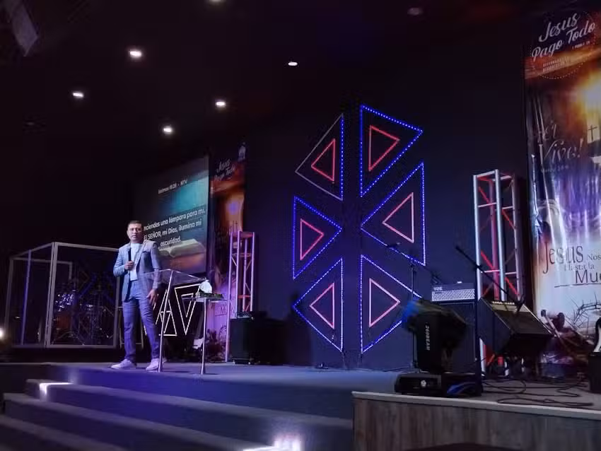 Centro Familiar Casa De Dios