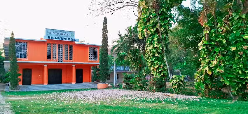 Centro Familiar Monte Horeb