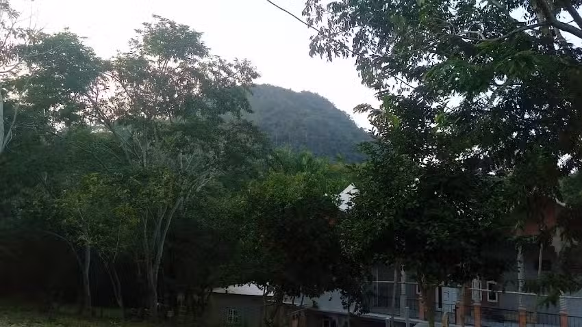 Cerro caj&oacute;n, San Isidro arenal