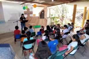 Clase Bíblica del Hogar de Ixhuatlancillo