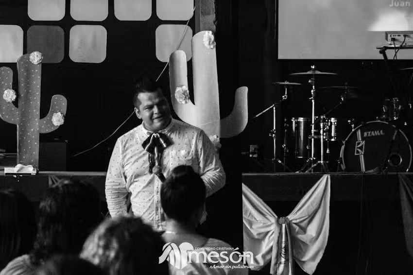 Comunidad Cristiana Mes&oacute;n