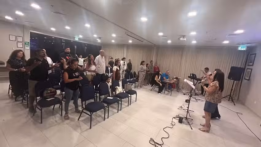 Comunidad Gracia Abundante/ Abundant Grace Community