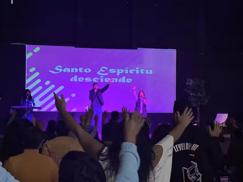 CONEXI&Oacute;N DE VIDA. Multicultural Church