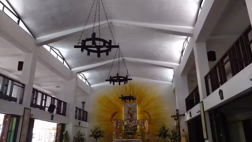 Congregaci&oacute;n Religiosa Familia de Corde Jesu