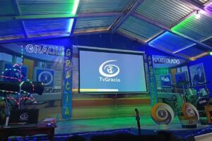 CRECIENDO EN GRACIA EN NICHTE