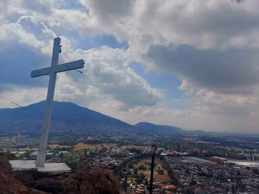 Cruz San Lucas Patoni