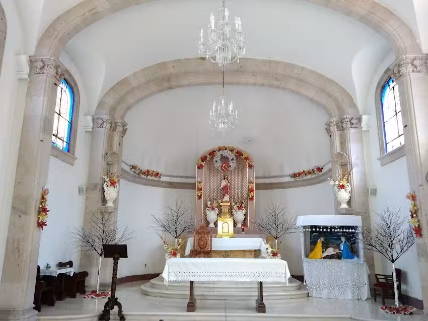 Curia Diocesana de Pastoral (Capilla del Sagrado Coraz&oacute;n de Jes&uacute;s)