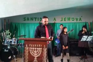 Edificados en la Piedra Angular