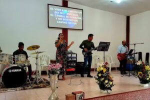 IDM. Fam. Cristo viene