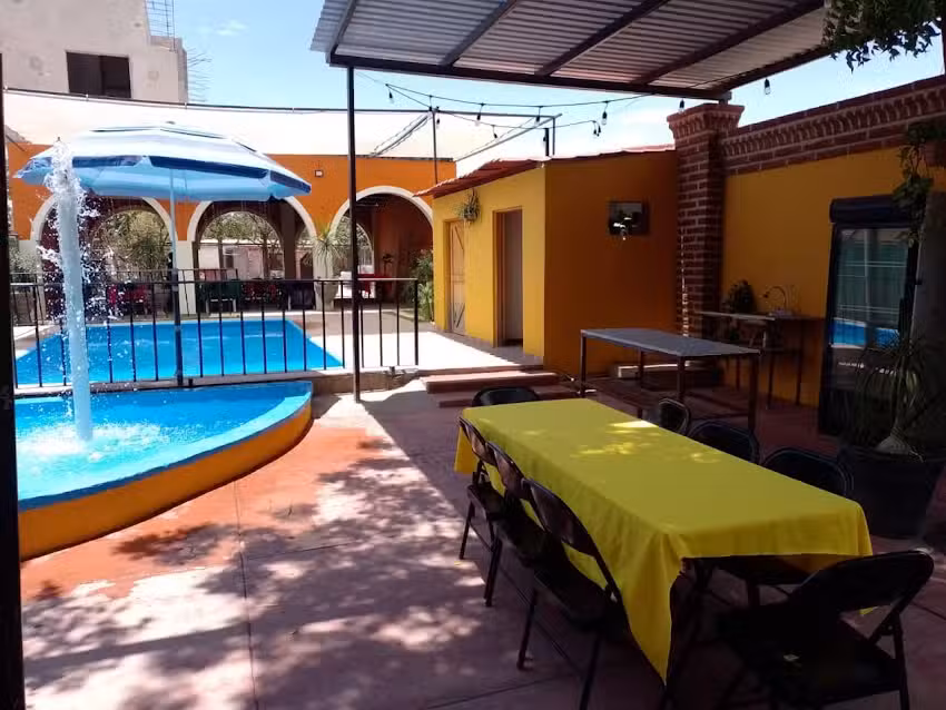 Iglesia ADS7 el port&oacute;n