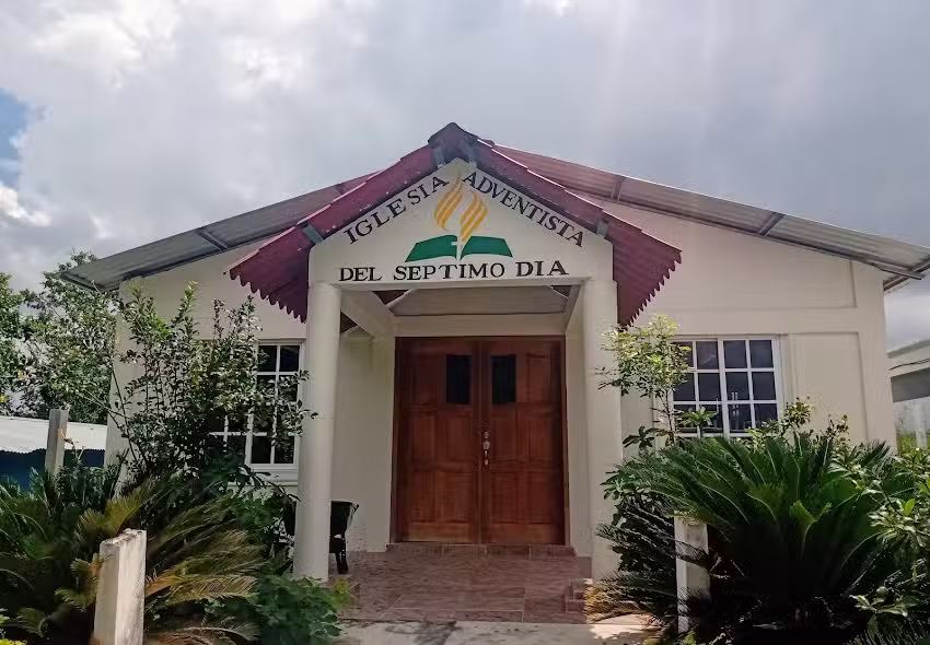 Iglesia Adventista del 7mo D&iacute;a, Loma Alta
