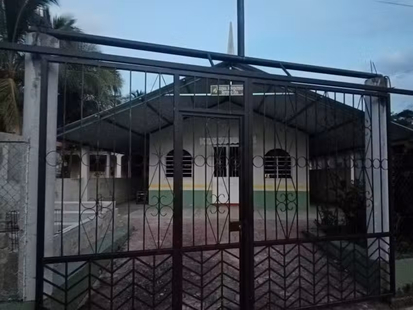 Iglesia Adventista del S&eacute;ptimo D&iacute;a A.R. / La Deportiva