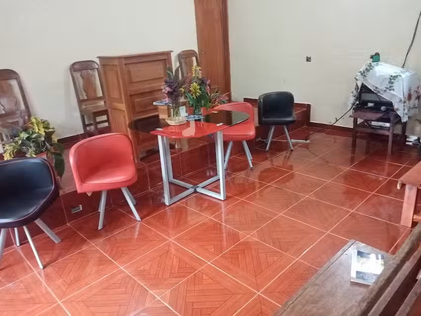 Iglesia Adventista del S&eacute;ptimo D&iacute;a A.R. / San Miguel 1