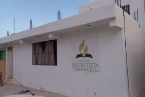 Iglesia Adventista del Séptimo Día, Azulejos
